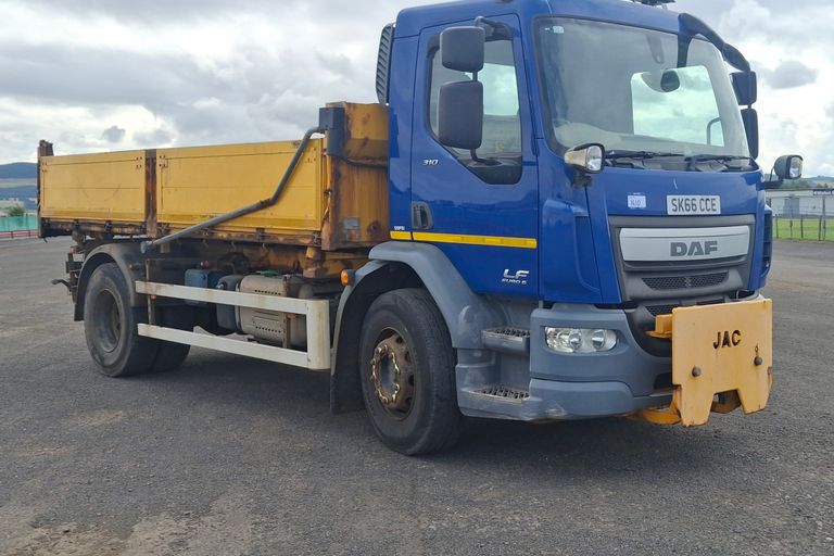 DAF TRUCKS LF