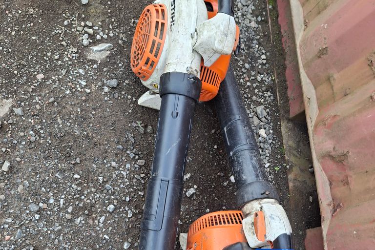 2X STIHL BLOWERS 