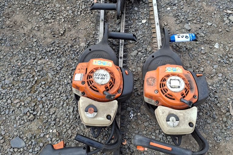 3X STHIL HEDGE CUTTER 