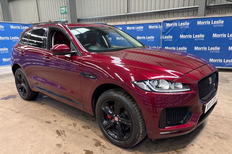 JAGUAR F-PACE