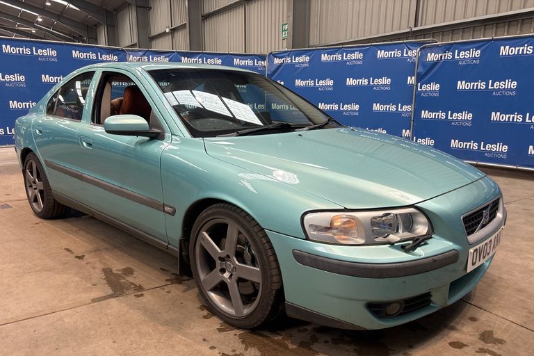 VOLVO S 60 R