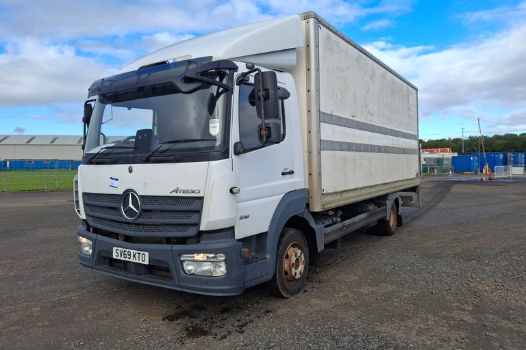 MERCEDES-BENZ ATEGO (2)