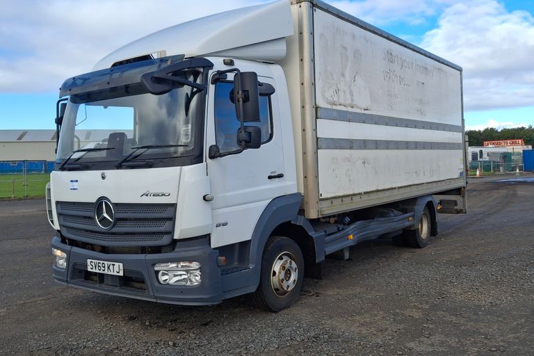 MERCEDES-BENZ 818 ATEGO (2)