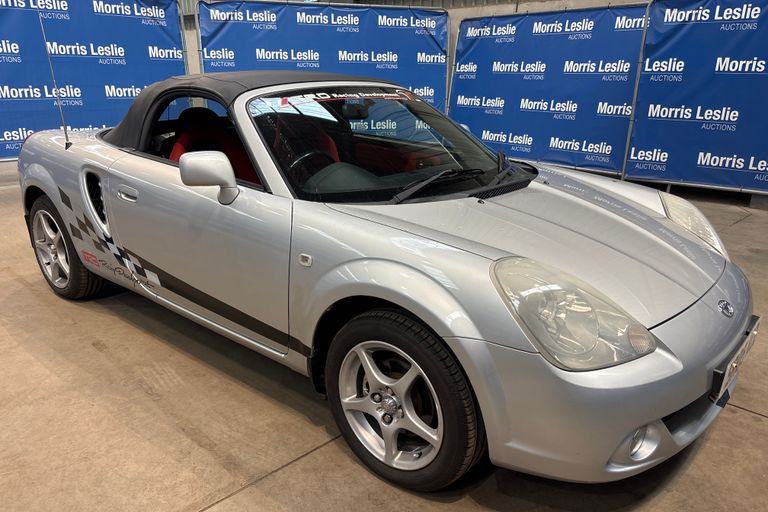 TOYOTA MR2