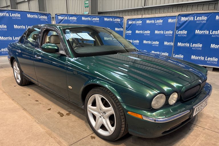 JAGUAR XJ SERIES