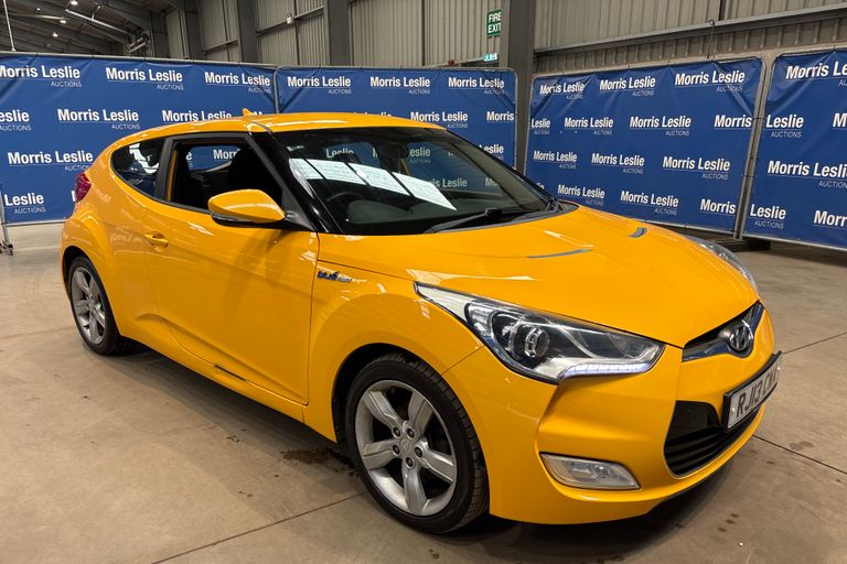 HYUNDAI VELOSTER