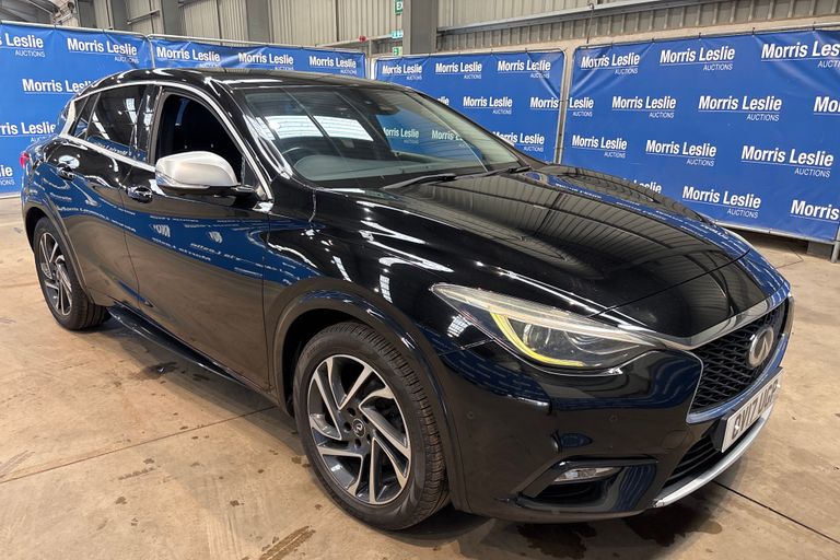 INFINITI Q30
