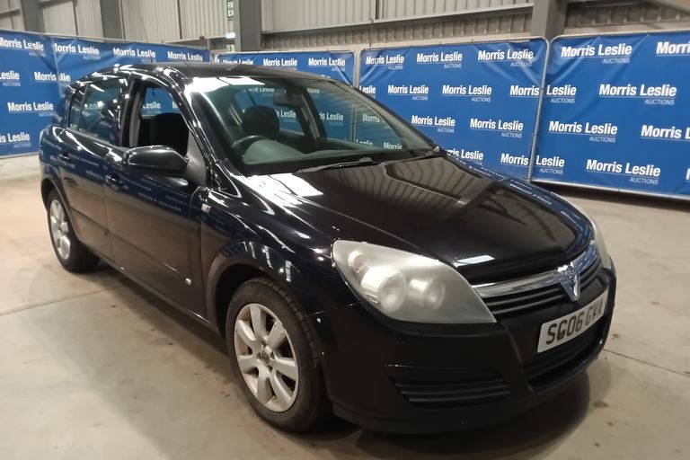 VAUXHALL ASTRA