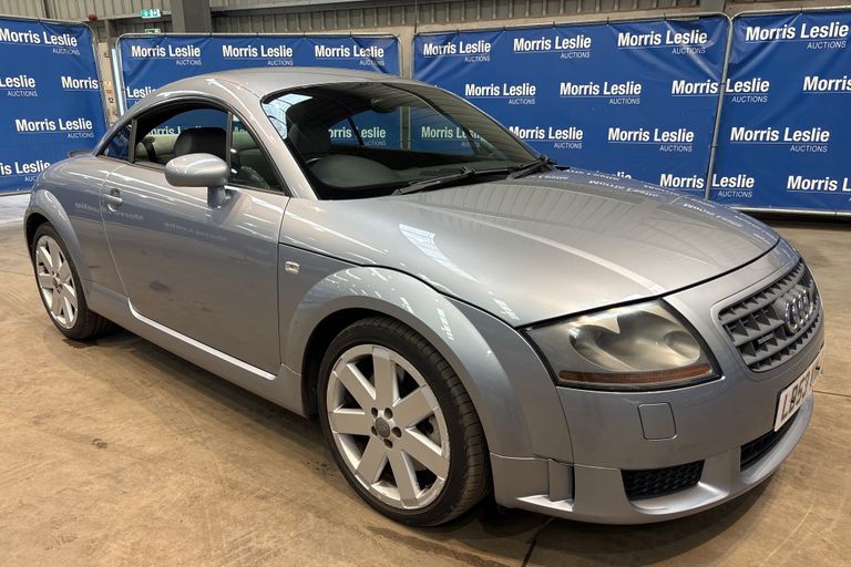 AUDI TT
