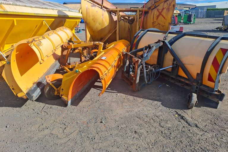 SNOW PLOUGH BLADE 