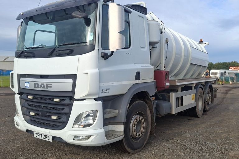 DAF TRUCKS CF330