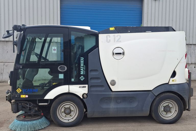 MATHIEU MC210