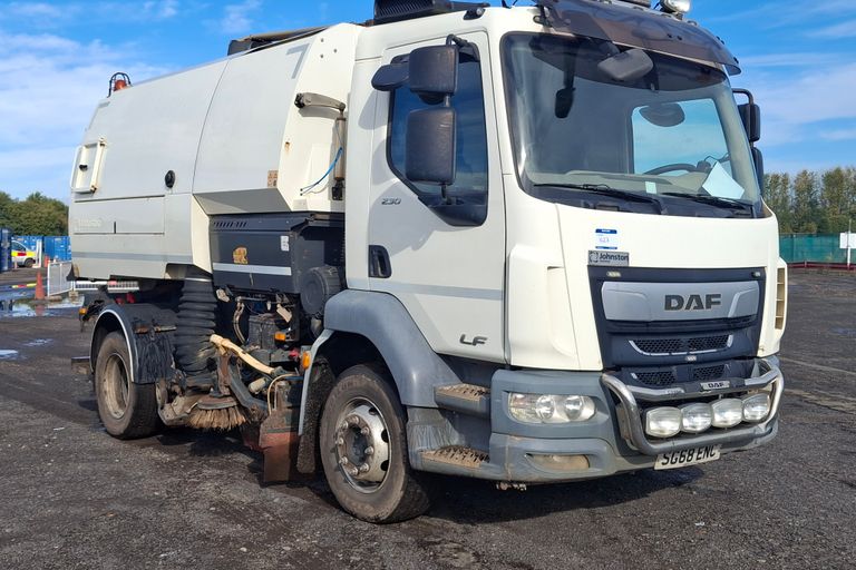 DAF TRUCKS LF