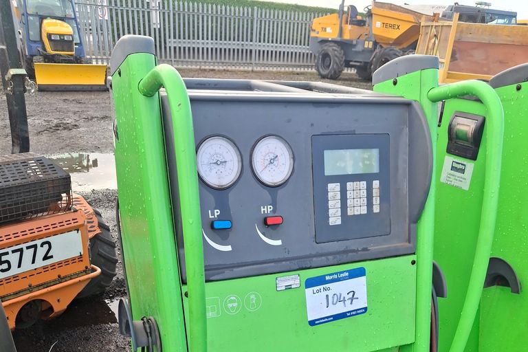 1x AIR CON UNITS 