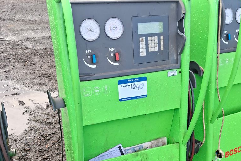 1x AIR CON UNITS 