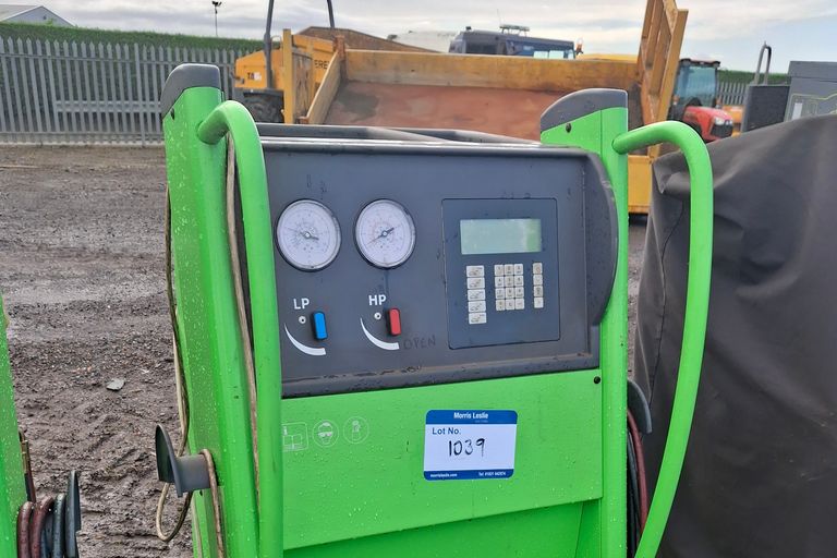 1x AIR CON UNITS 
