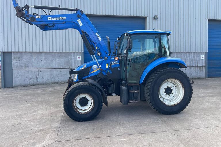 NEW HOLLAND T4.95
