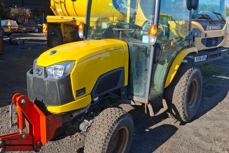 KUBOTA B2261