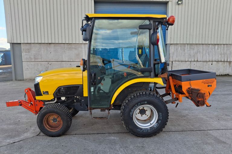 KUBOTA B2261