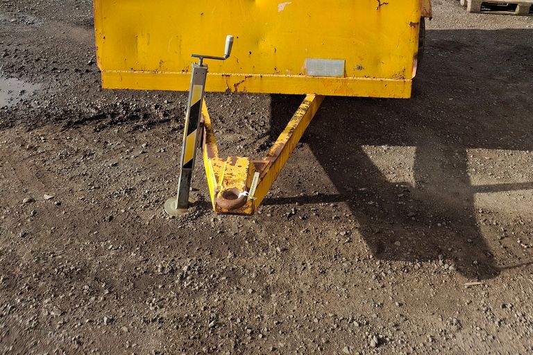 500G SITE BUNDED FUEL BOWSER 
