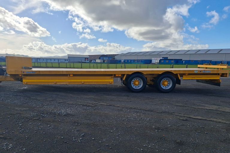 BROUGHAN ENGINEERING 33FT TRAILER 