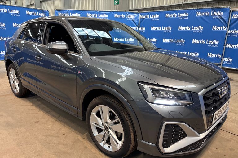 AUDI Q2