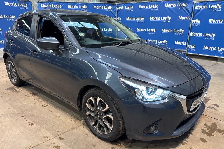 MAZDA 2