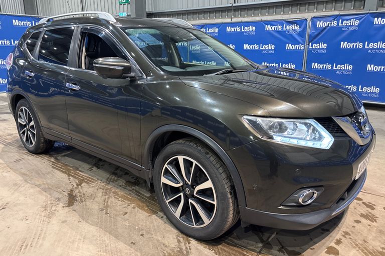NISSAN X-TRAIL