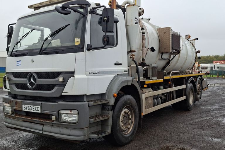 MERCEDES ATEGO 2533