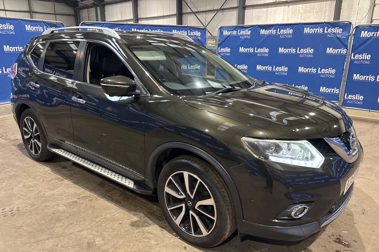 NISSAN X-TRAIL