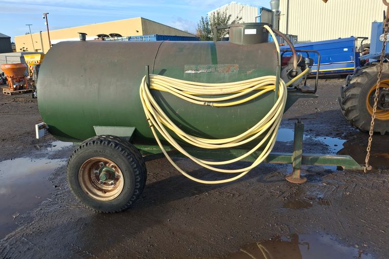 1x SCH 2500 LITTER WATER BOWSER 