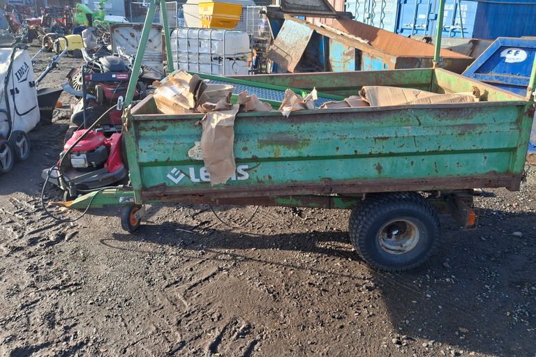 1x LEWIS 1 TONNE TRAILER WITH MESH TOP SIDES 