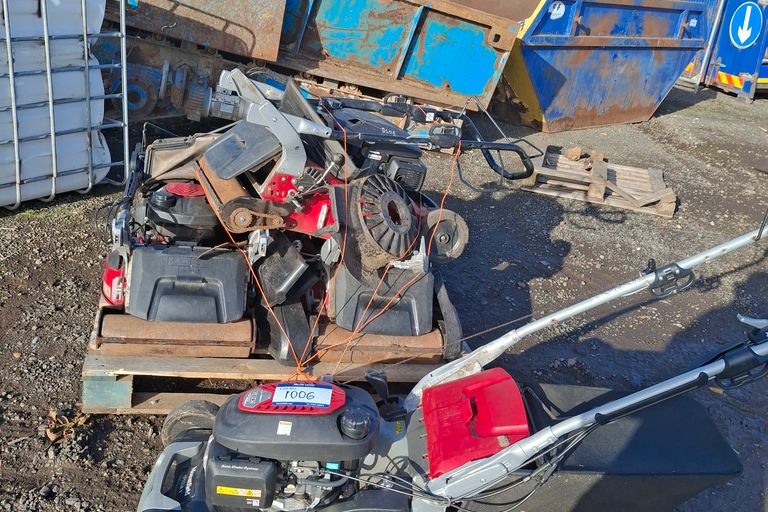 4x MOUNTFIELD LAWNMOWERS 