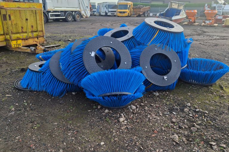 MULTIPLE ROAD SWEEPER BRUSHES 