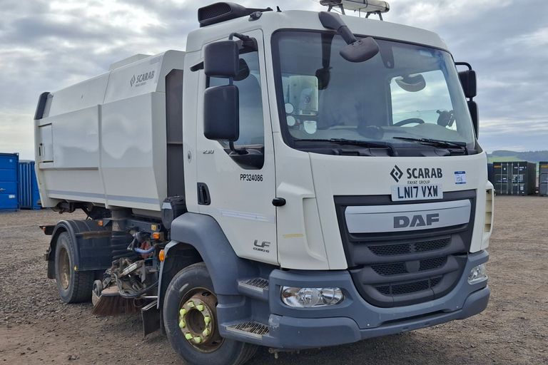 DAF TRUCKS LF