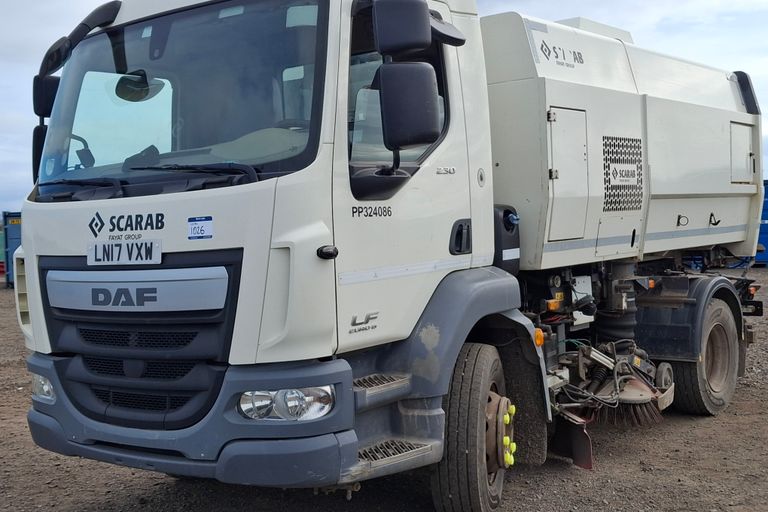 DAF TRUCKS LF