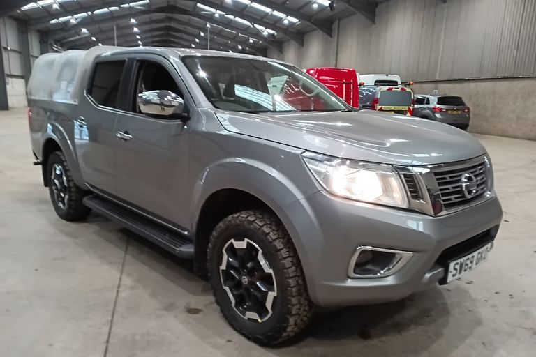 NISSAN NAVARA