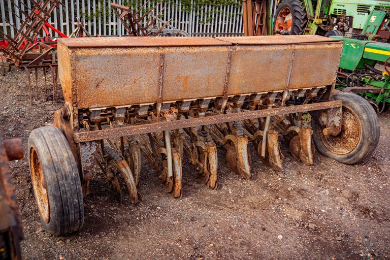FERGUSON SEEDER