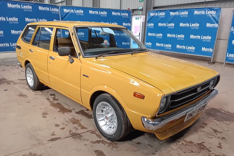 TOYOTA COROLLA DELUXE