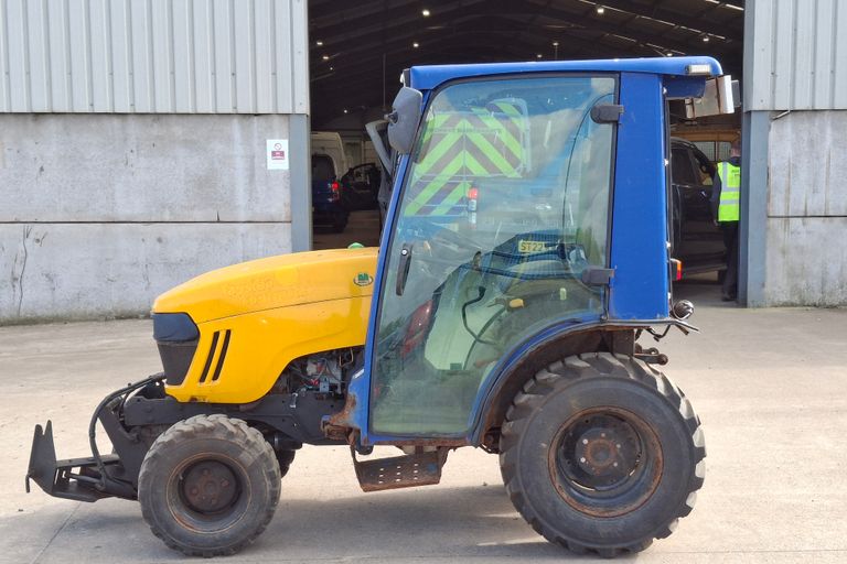 JOHN DEERE 2025R