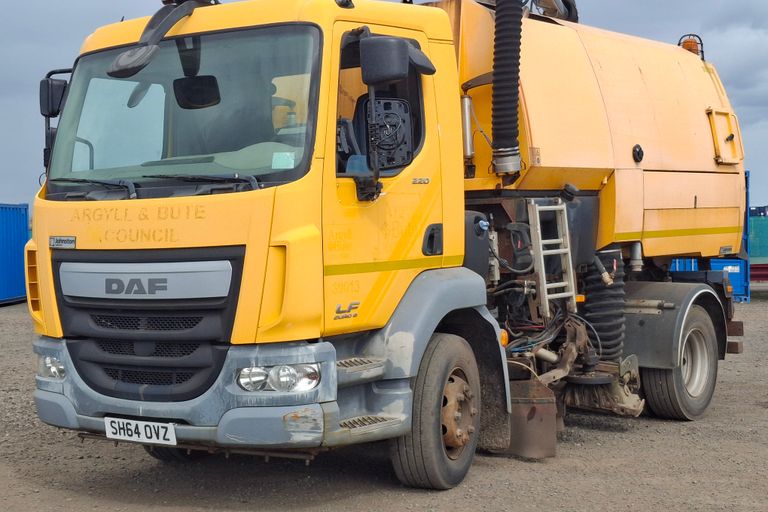 DAF TRUCKS LF