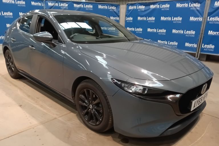 MAZDA 3