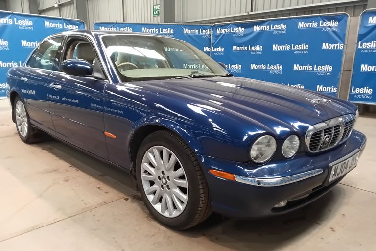 JAGUAR XJ