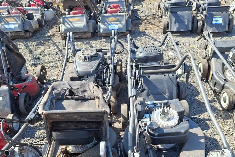 4X WEIBANG MOWERS 1X BAGS 