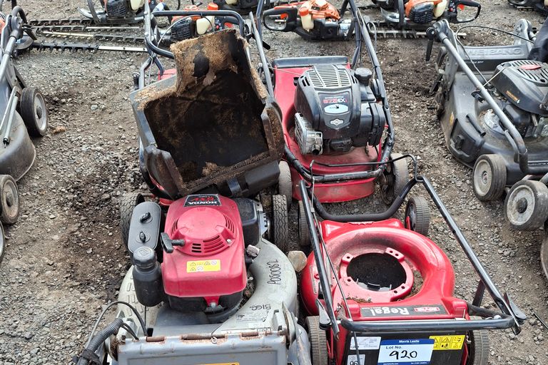 2X ROVER MOWERS 1X MASPORT MOWER, 1 X LAWNFLITE MOWER, 1X BAG 