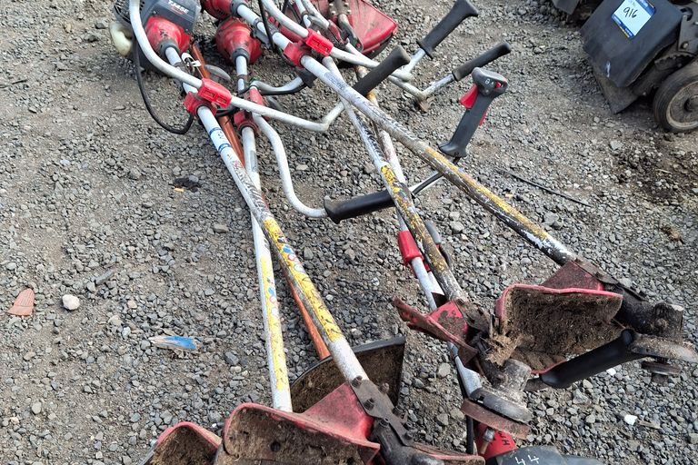 5X KAWASAKI STRIMMERS 