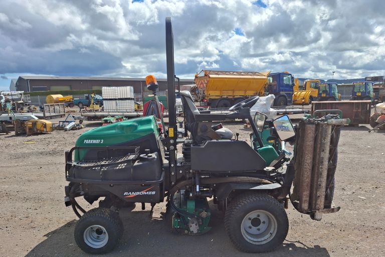 RANSOMES HIGHWAY 3 CYLINDER MOWER 