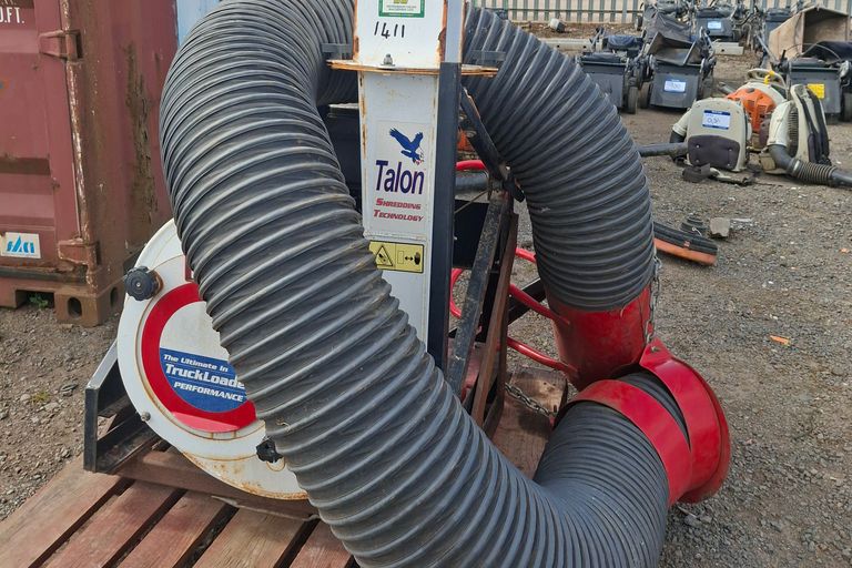 LITTLE WONDER LEAF LIFTER C/W HOSE 