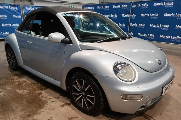VOLKSWAGEN BEETLE