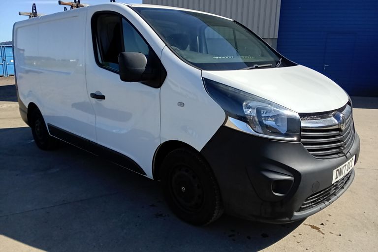 VAUXHALL VIVARO